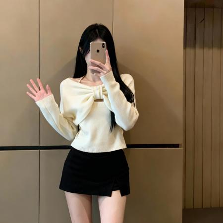 FA46275# 一字肩红色针织衫女秋冬短款斜露肩毛衣内搭上衣高级感 服裝批發女裝批發服飾貨源