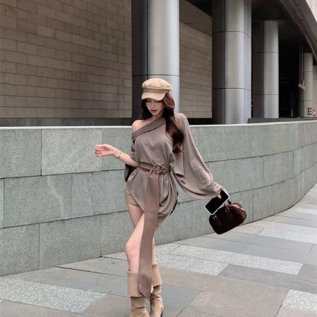 FA46357# 高品质设计感慵懒复古披风露肩不规则t配腰带 服裝批發女裝批發服飾貨源