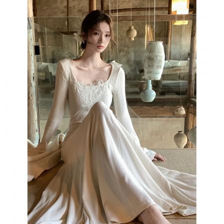 FA46362# 从一时刻与花叙优雅方领喇叭袖连衣裙立体绣花插片大摆针织裙 服裝批發女裝批發服飾貨源