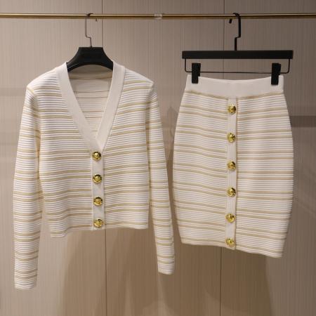 FA46370# 法式小香风V领黑金条纹金色扣针织开衫上衣半身裙两件套套装早秋 服裝批發女裝批發服飾貨源