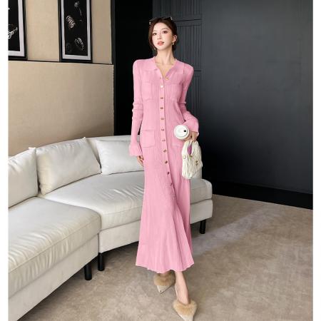 FA46611# 法式轻奢气质名媛减龄奶油黄单排扣修身垂感翻领针织连衣裙长裙