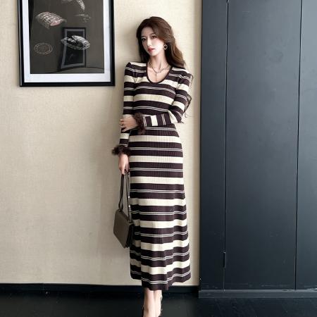 FA46618# 秋冬新款内搭针织条纹裙女慵懒风打底袖口毛毛毛衣连衣裙长裙