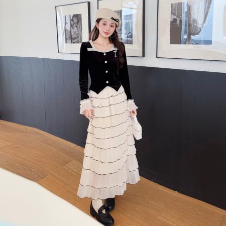 FA46636# 秋冬固色金丝绒法式复古甜美拼接胸针上衣蛋糕裙两件套