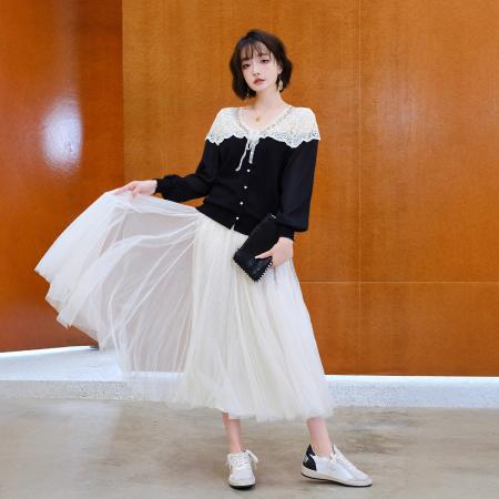 FA46652# 气质蕾丝拼接衫新款时尚重工镶钻镂空v领上衣