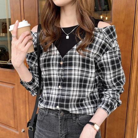 FA46846# 露肩格子假两件拼接t恤女秋装新款设计感小众别致长袖上衣 服裝批發女裝批發服飾貨源
