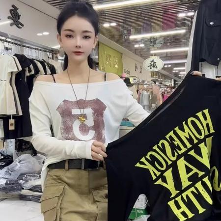 FA46862# 夏季新款一字领时髦字母印花长袖T恤女小众宽松显瘦两穿上衣 服裝批發女裝批發服飾貨源