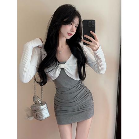 FA46874# 气质修身褶皱包臀吊带连衣裙+ins套头长袖坑条套装 服裝批發女裝批發服飾貨源