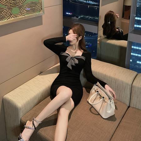 秋季新品纯欲风绑带蝴蝶结后背镂空性感包臀连衣裙长袖  服裝批發女裝批發服飾貨源