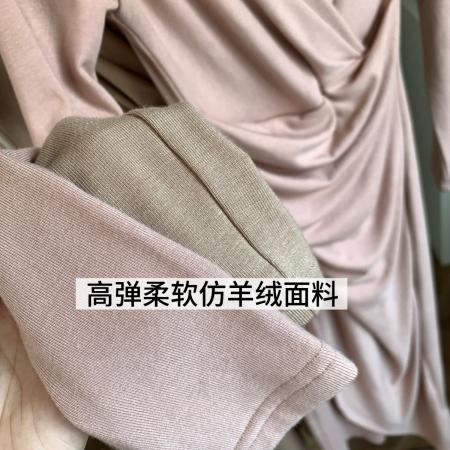 FA46768# ACHI大也池咖色v领仿羊绒褶皱连衣裙女气质收腰长裙长袖开叉裙子  服裝批發女裝批發服飾貨源