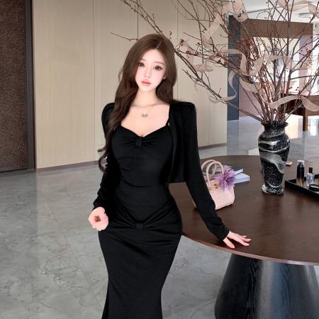 FA46770# 新款显瘦遮肉高弹百搭吊带+时尚包臀半身裙+高级感开衫三件套  服裝批發女裝批發服飾貨源