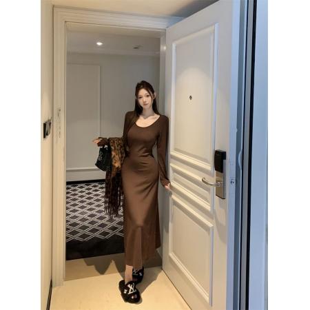 FA46789# 韩系简约方领长袖磨毛连衣裙女收腰显瘦内搭包臀长裙  服裝批發女裝批發服飾貨源