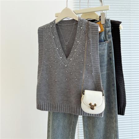 FA46844# 大码V领亮片针织马甲胖MM新款无袖重工法式洋气宽松背心毛衣上衣  服裝批發女裝批發服飾貨源