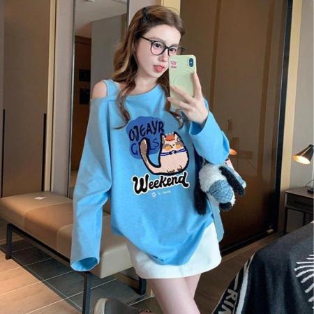 FA46928# 大码女装露肩长袖t恤新款秋季美式慵懒宽松打底衫斜肩上衣ins 服裝批發女裝批發服飾貨源