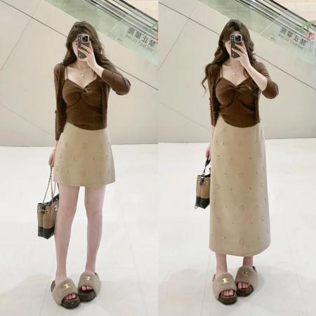 FA46978# MuMu琥珀流光扭结设计针织吊带开衫两件套 服裝批發女裝批發服飾貨源