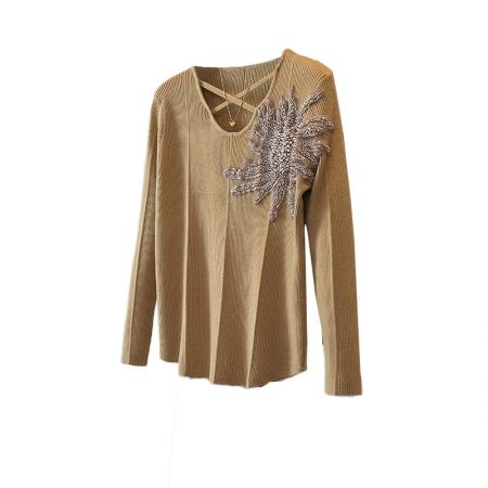 FA46981# 胖mm法式交叉领立体花朵针织衫新款设计感重工钉珠气质上衣 服裝批發女裝批發服飾貨源