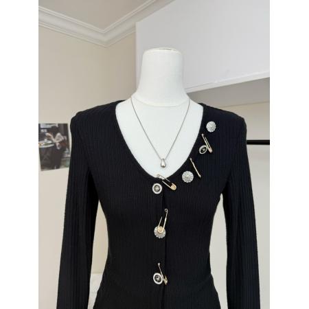 FA46989# 黑金审美法式时髦高级感V领修身显瘦针织衫上衣 服裝批發女裝批發服飾貨源