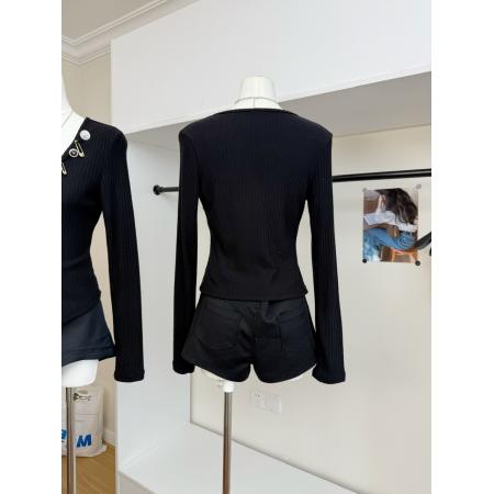 FA46989# 黑金审美法式时髦高级感V领修身显瘦针织衫上衣 服裝批發女裝批發服飾貨源