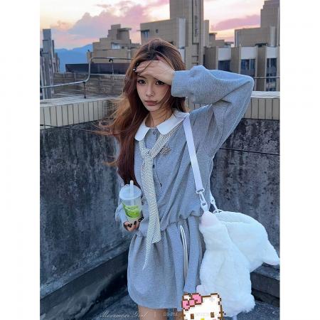 秋季灰色假两件长袖卫衣连衣裙条纹披肩韩系气质短裙女 服裝批發女裝批發服飾貨源