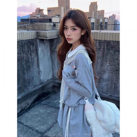 秋季灰色假两件长袖卫衣连衣裙条纹披肩韩系气质短裙女 服裝批發女裝批發服飾貨源