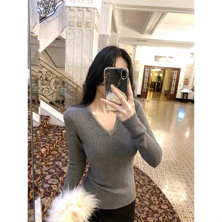 白色加绒加厚打底衫女内搭毛针织衣修身v领上衣 服裝批發女裝批發服飾貨源