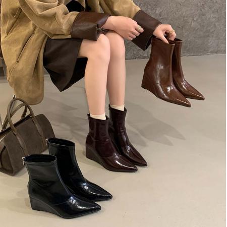 X-32871# 坡跟高跟短靴新款秋冬尖头弹力瘦瘦靴子黑色复古百搭马丁靴女 鞋子批发女鞋批发货源