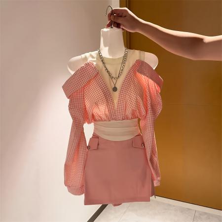 FA47123# 法式露肩粉色格子长袖衬衫高腰半身裙两件套女秋季新款甜辣妹套装  服裝批發女裝批發服飾貨源