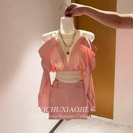FA47123# 法式露肩粉色格子长袖衬衫高腰半身裙两件套女秋季新款甜辣妹套装  服裝批發女裝批發服飾貨源