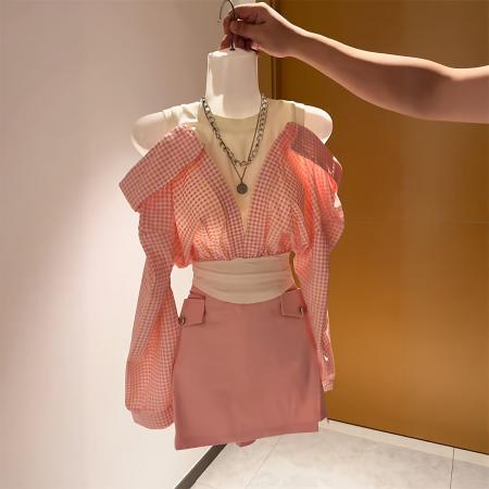 FA47123# 法式露肩粉色格子长袖衬衫高腰半身裙两件套女秋季新款甜辣妹套装  服裝批發女裝批發服飾貨源