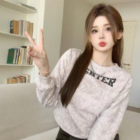 FA47131# 设计感印花长袖T恤女秋新款正肩显瘦短款独特上衣  服裝批發女裝批發服飾貨源