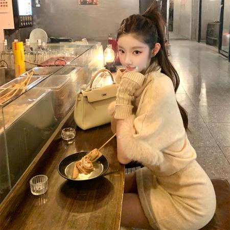 FA47138# 热狗很辣巴斯奶兔仿真狐狸毛荡领连衣裙女送针织手套  服裝批發女裝批發服飾貨源