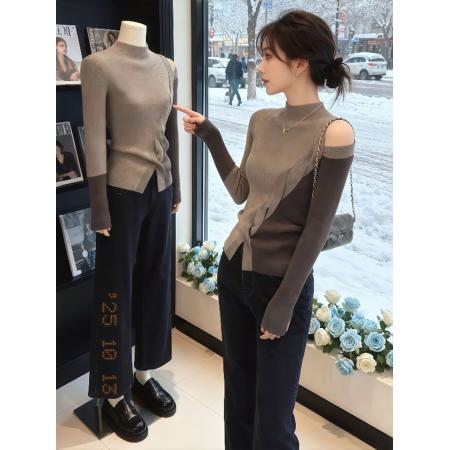 FA47165# 卡其色露肩设计感圆领套头修身拼色针织衫毛衣女新款秋冬上衣  服裝批發女裝批發服飾貨源