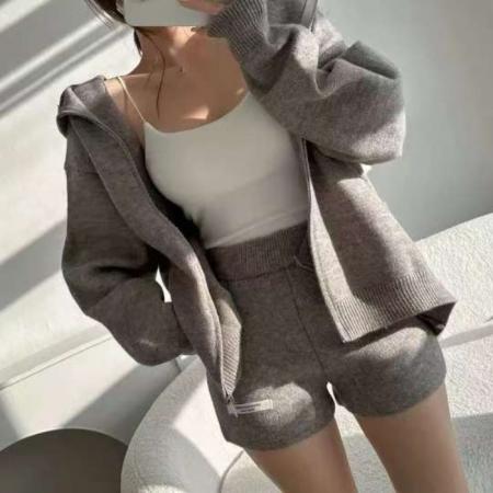 FA47171# 简约松弛感针织开衫毛衣连帽外套+短裤女  服裝批發女裝批發服飾貨源