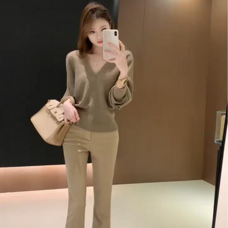 FA47175# 韩系气质V领蝙蝠袖针织衫毛衣女秋季新款小众收腰显瘦百搭短上衣  服裝批發女裝批發服飾貨源