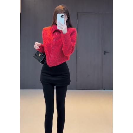 FA47176# 设计感翻领单排扣红色毛衣外套女冬季款洋气百搭短款针织开衫上衣  服裝批發女裝批發服飾貨源