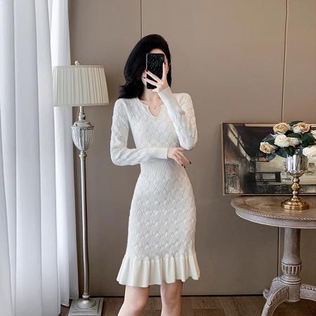 FA47233# 温柔小香风秋冬季甜美气质镂空针织连衣裙鱼尾包臀毛衣裙女打底裙  服裝批發女裝批發服飾貨源