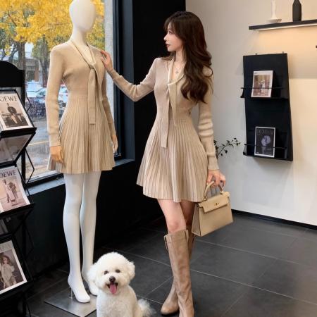 FA47234# 少女感系带V领系带针织连衣裙女秋冬修身收腰千金感气质裙子  服裝批發女裝批發服飾貨源