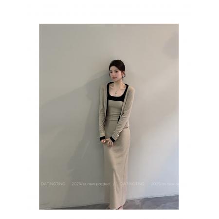 FA47333# 颂宋秋季新款撞色吊带内搭修身显瘦短款长袖开衫两件套  服裝批發女裝批發服飾貨源