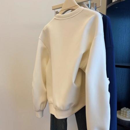 FA47352# 设计感重工珍珠花朵装饰无帽套头卫衣女冬季新款加绒加厚上衣  服裝批發女裝批發服飾貨源