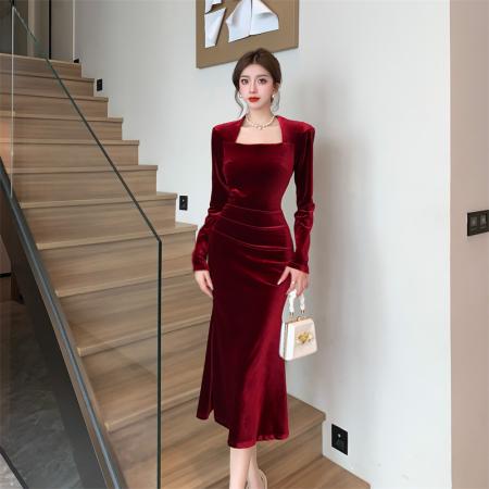 FA47395# 名媛风长裙方领丝绒纯色长袖简约打底鱼尾连衣裙  服裝批發女裝批發服飾貨源