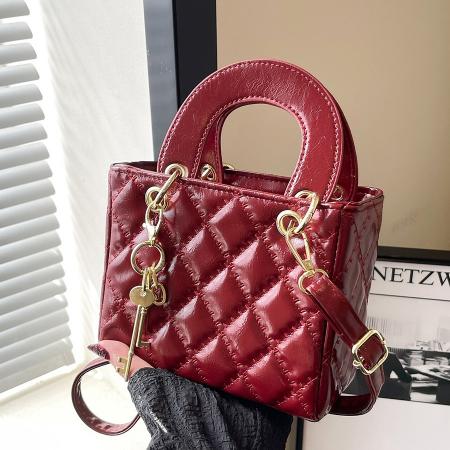 FA47428# 简约洋气菱格绣线手提包潮新款韩版复古休闲单肩斜挎小方包女 女包批发包包批发货源