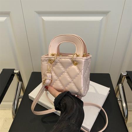 FA47496# 菱格时尚女士温柔质感手提包新款绣线单肩斜挎迷你小方包 女包批发包包批发货源