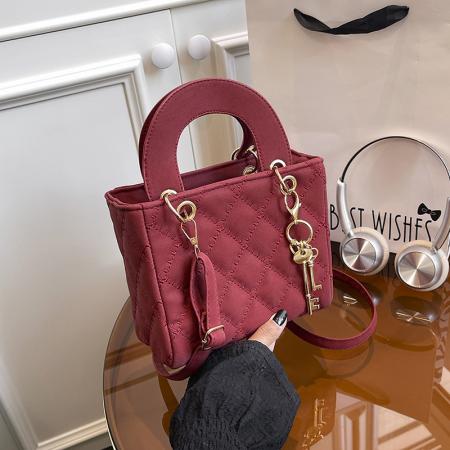 FA47510# 新款潮菱格绣线单肩包女质感女士手提斜挎休闲洋气小方包 女包批发包包批发货源