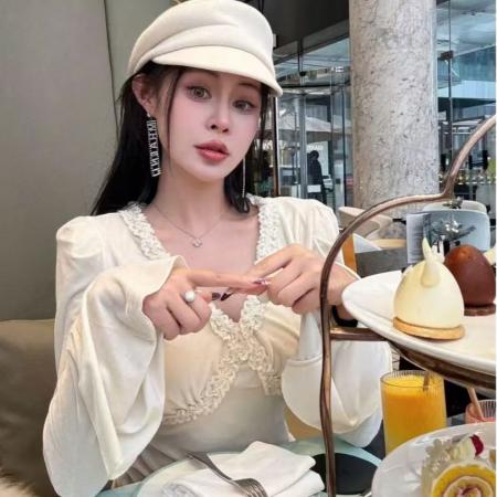 FA47525# 依美丁时尚气质喇叭袖蕾丝花边V领丝绒上衣  服裝批發女裝批發服飾貨源