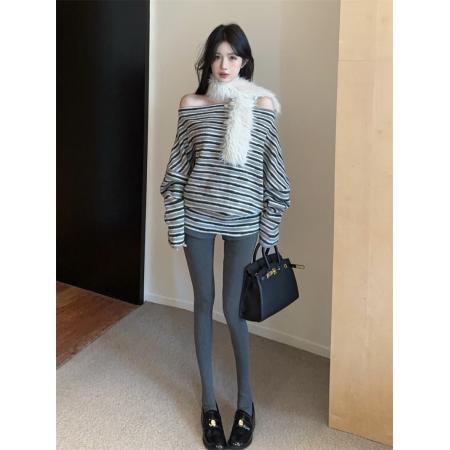 FA47541# 慵懒风柔软斜肩宽松条纹撞色长袖针织上衣  服裝批發女裝批發服飾貨源