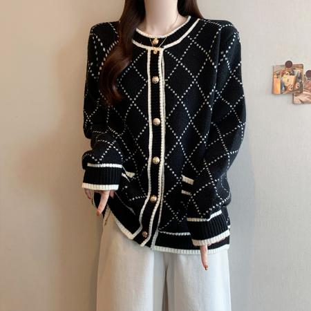 冬季新款大码女时尚小香风宽松百搭慵懒格纹针织开衫外套  服裝批發女裝批發服飾貨源