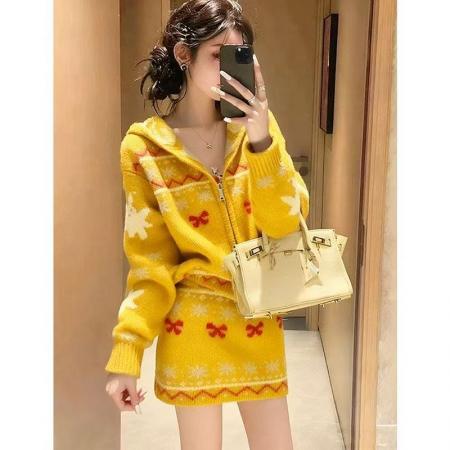FA47557# 韩系一整套深冬穿搭黄色针织套装女新款慵懒提花上衣半身裙两件套  服裝批發女裝批發服飾貨源