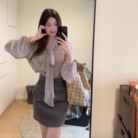 FA47564# 秋季穿搭一整套大码胖mm飘带长袖雪纺衬衫短裙减龄气质好看套装女  服裝批發女裝批發服飾貨源