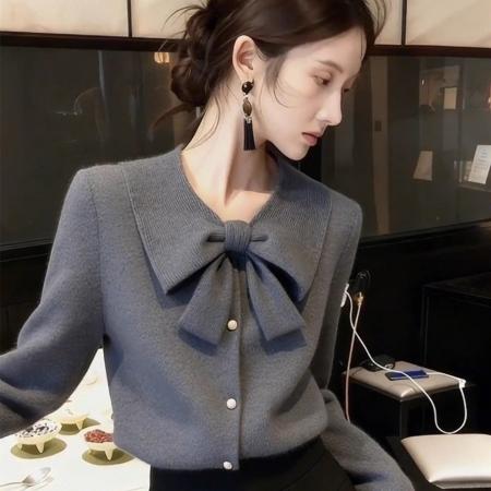 FA47587# 灰色蝴蝶结针织衫女冬季小众不撞款独特漂亮轻熟气质内搭毛衣  服裝批發女裝批發服飾貨源