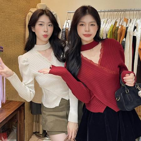 FA47676# 法式设计感蕾丝边镶边V领针织衫女秋冬新年红圣诞长袖毛衣打底衫  服裝批發女裝批發服飾貨源