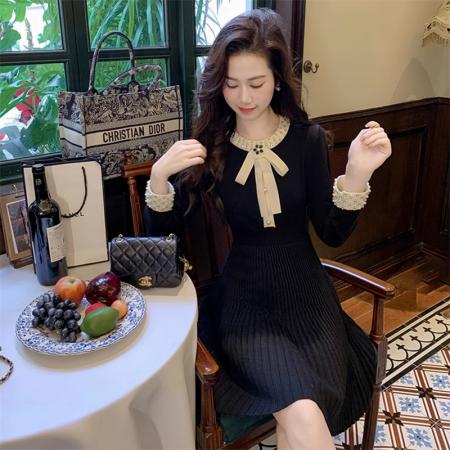 FA47678# 蝴蝶结针织毛衣连衣裙女秋冬新款小个子高级感赫本风小黑裙子  服裝批發女裝批發服飾貨源